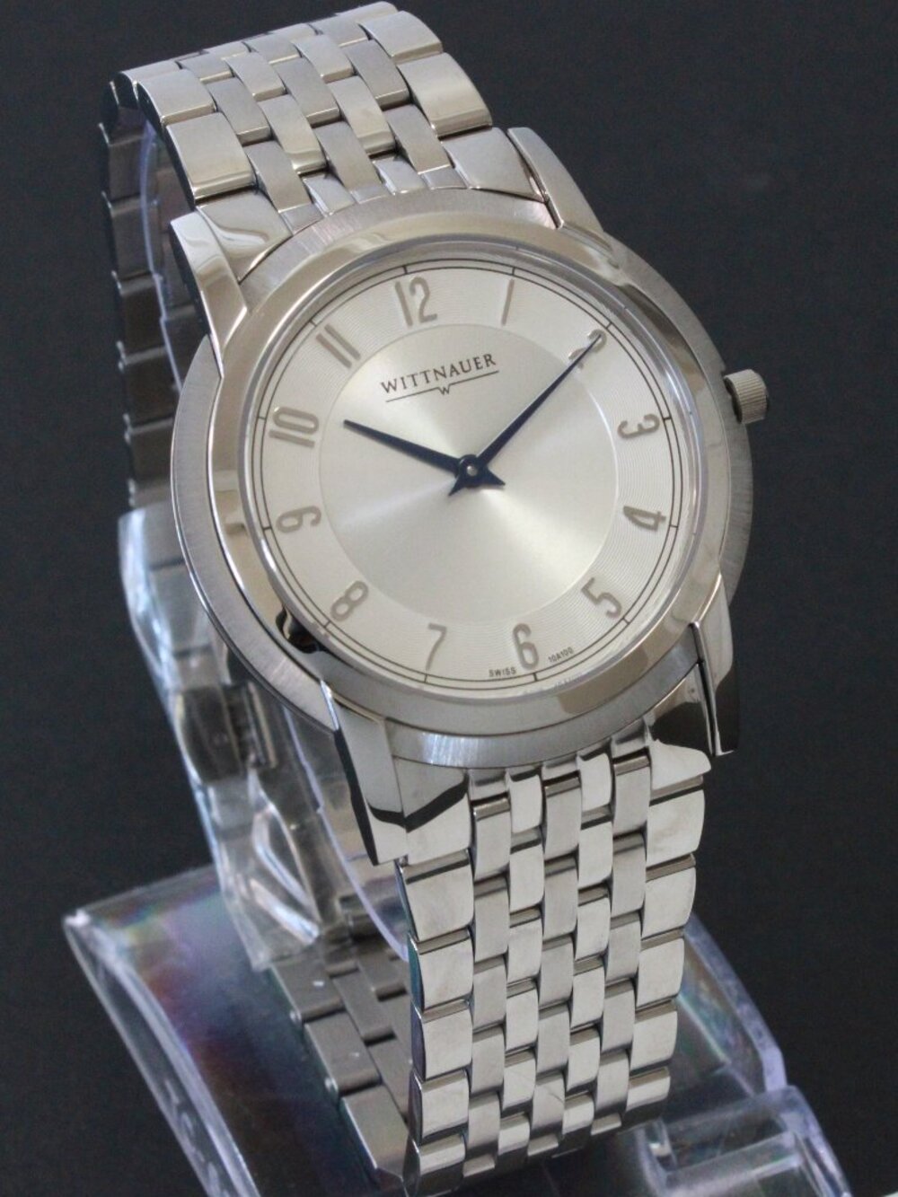 Wittnauer Men's Swiss Quartz Watch Silver Dial Applied Indices Blue Hands  39mm - Picture 2 of 13